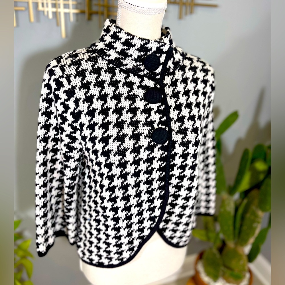 Jackie O look houndstooth cropped jacket